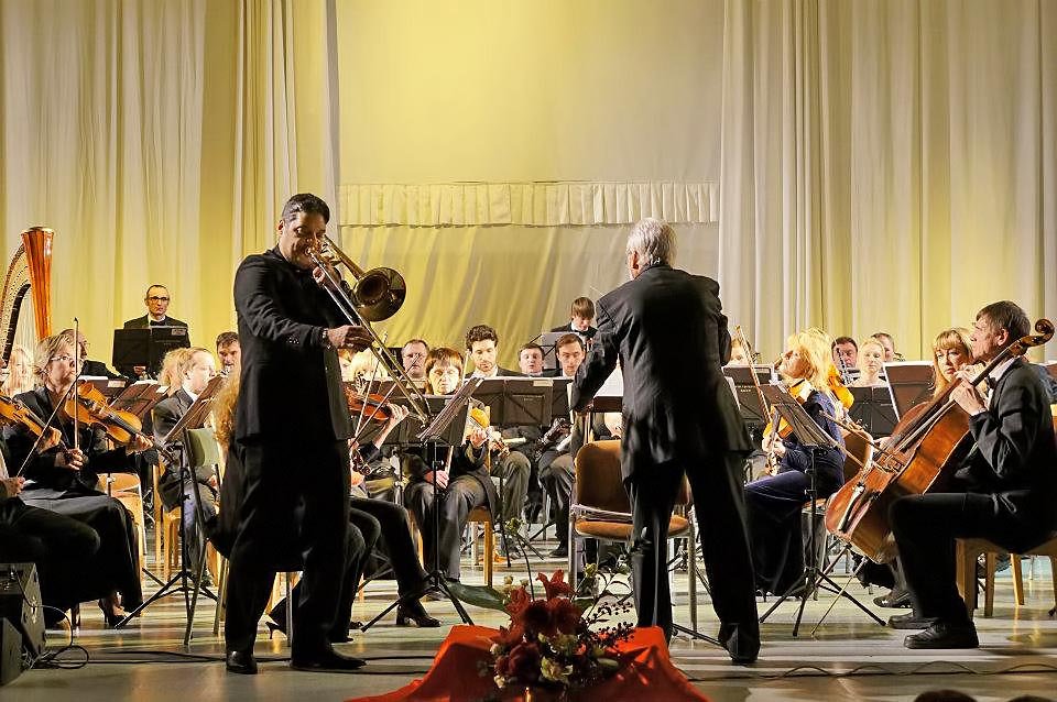 domingo pagliuca Maestro Ángelo Pagliuca y de su hijo el Profesor Domingo Pagliuca Bedetti