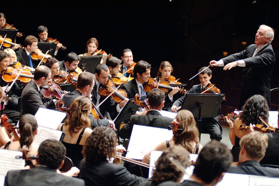Barenboim Daniel Barenboim and the West-Eastern Divan Orchestra,