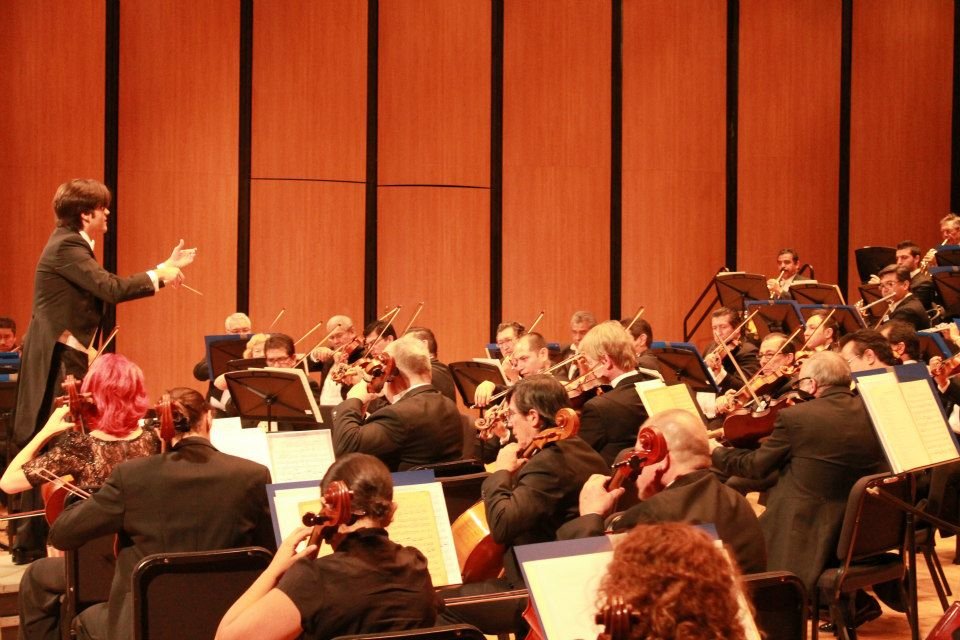 Manuel López-Gómez, Alexandre Da Costa y la Orquesta Filarmónica de Jalisco Fotos: Cortesía de la Filarmónica de Jalisco
