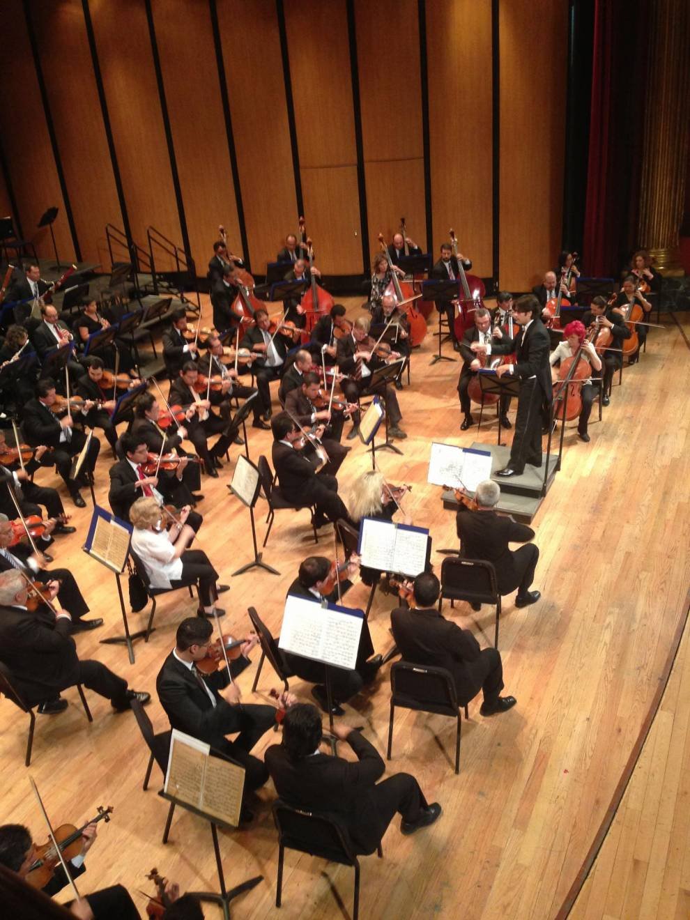 Manuel López-Gómez, Alexandre Da Costa y la Orquesta Filarmónica de Jalisco Fotos: Cortesía de la Filarmónica de Jalisco
