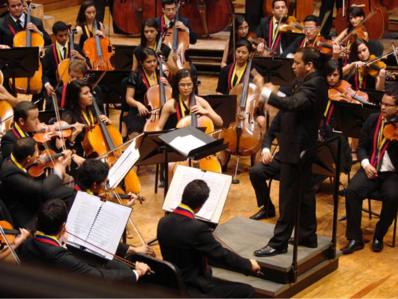 Orquesta Sinfónica del Estado Guárico presentan un concierto de gala, bajo la batuta de su director titular, el maestro Jesús Morín Duarte.