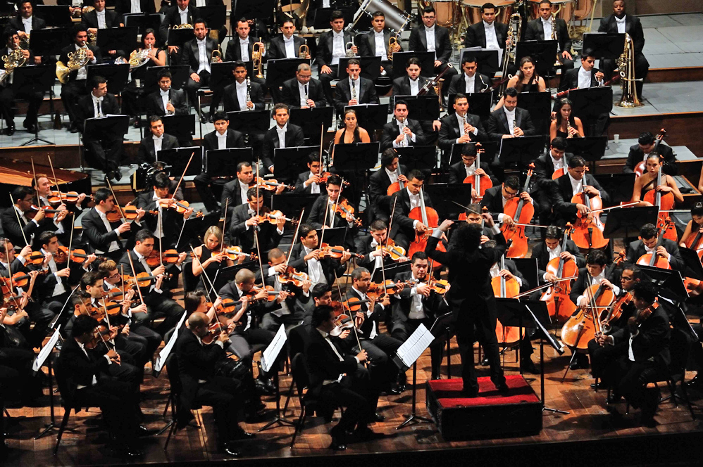 Gustavo Dudamel y la Orquesta Sinfónica Simón Bolívar de Venezuela en el Teatro Colón | Gira Latinoamericana 2013