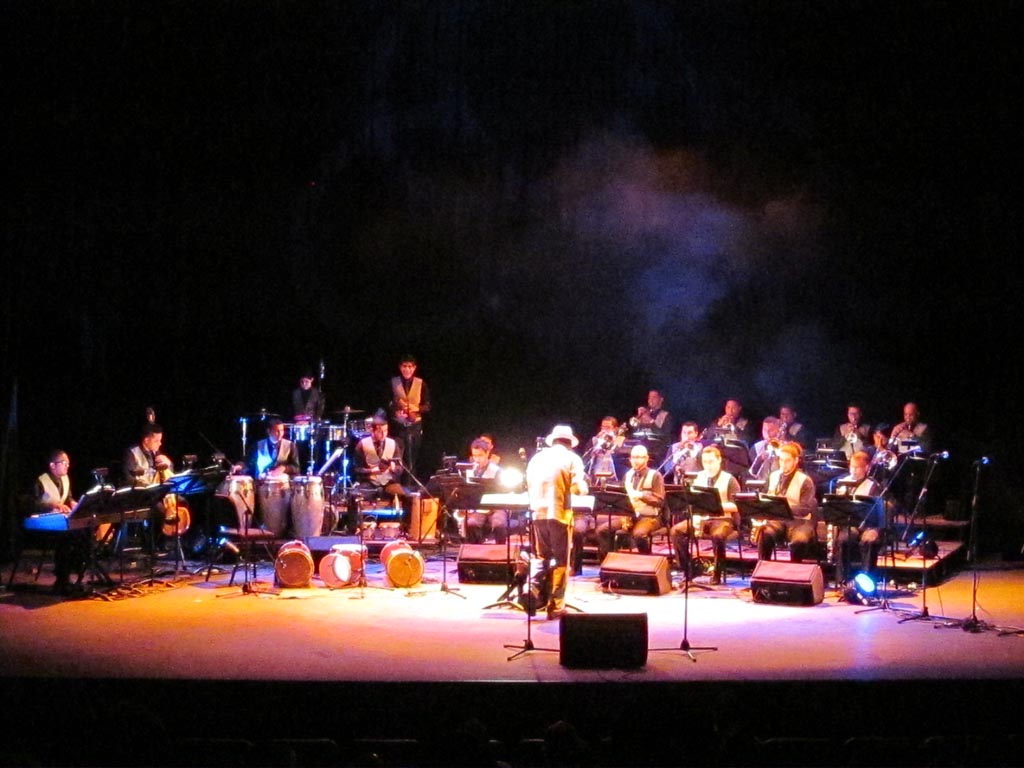Orquesta Latino Caribeña Simón Bolívar 