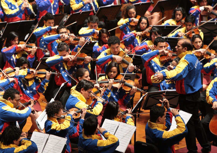 Dietrich Paredes y la Sinfónica Juvenil de Caracas