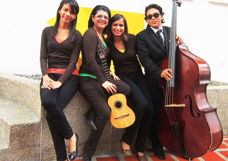 cuatro Teclas, cuerdas y capachos