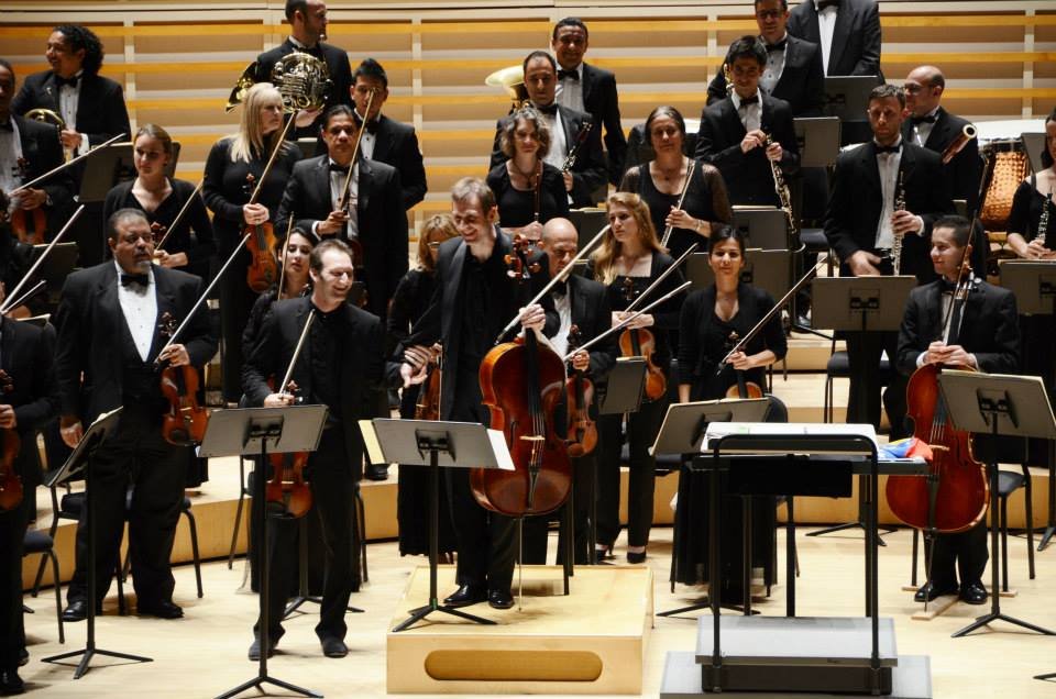Brahms Fotos propiedad The Miami Symphony OrchestraDoubled Brahms, Tomadas en Adrienne Arsht Center for the Performing Arts / Daniel Andai, violin; Brian Manker, cello; Eduardo Marturet, conductor