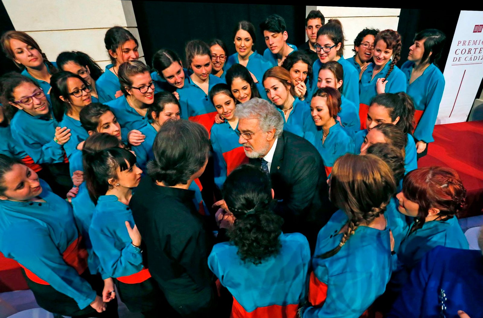 Plácido Domingo Plácido Domingo recoge el Premio Iberoamericano de Música Cortes de Cádiz Fotografía: Manuel Fernández