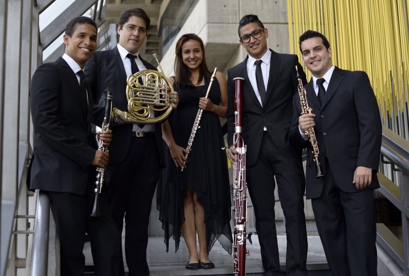 Sistema Recital Quinteto Arcadia “Viaje sobre notas”. Integrantes: Katherine Rivas, flauta; Elly Saull Guerrero, oboe; Carlos Escalona, clarinete; Edgar Monrroy, fagot; Daniel Graterol, corno