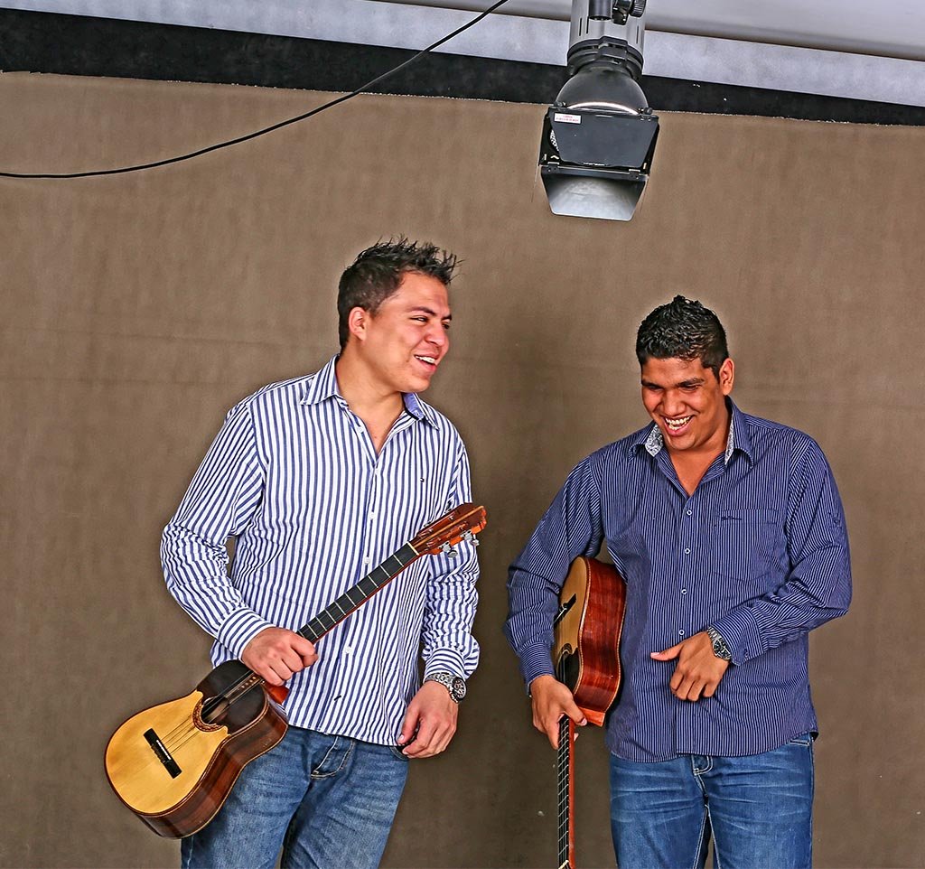 Guasak4 Guasak4 trae desde Irán su nueva producción discográfica “Por el medio oriente” junto a Juan Carlos Ruíz