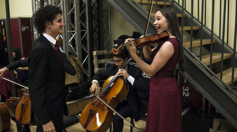 Juvenil de Caracas El Sistema de Orquestas de Venezuela, proyecto social para combatir la pobreza a través de la enseñanza de la música.