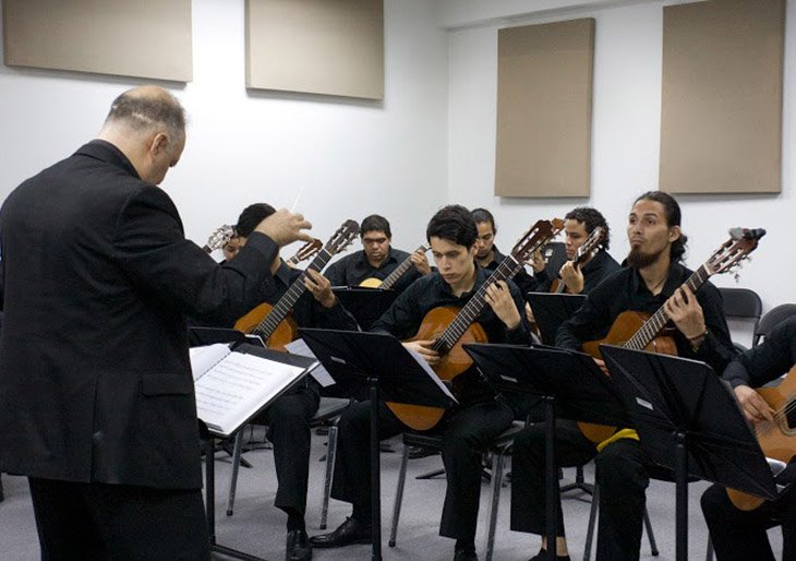 Orquesta de Guitarras