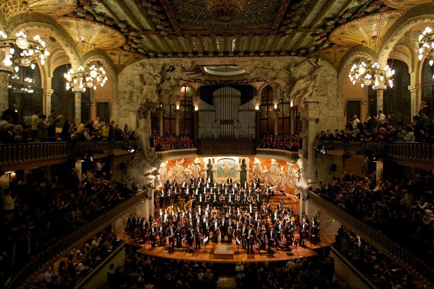 Los conciertos de la Simón Bolívar en el centro cultural catalán forman parte de la serie Palau 100, una programación de excelencia en la que se presentan las mejores orquestas, directores y solistas, acompañados por el Orfeó Català