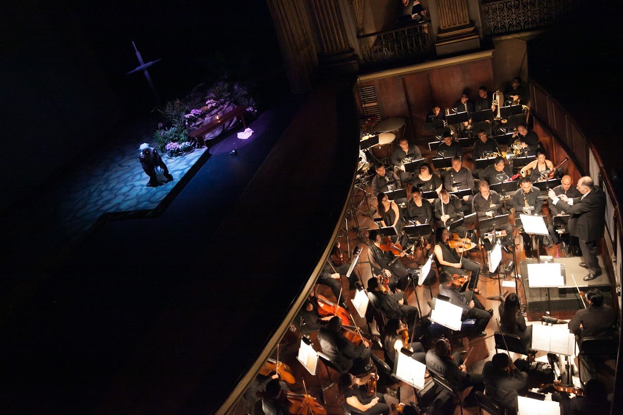 Teatro Municipal Orquesta Sinfónica Municipal de Caracas y el elenco encargado de representar la Ópera Suor Angélica