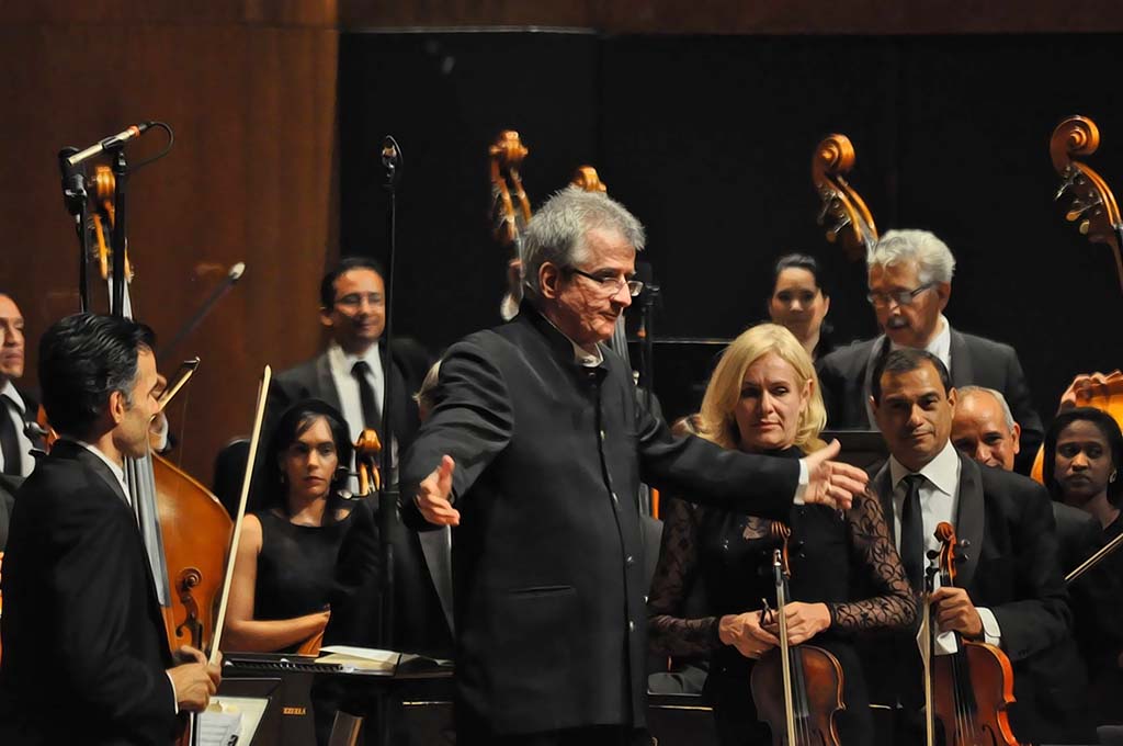 Orquesta Sinfónica de Venezuela, concierto aniversario bajo la batuta de Carlos Riazuelo