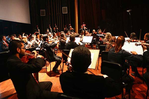 La Filarmónica resaltará la música Venezolana en la Sala Simón Bolívar